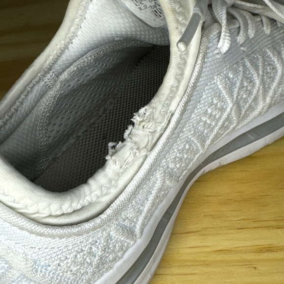 APL Techloom Phantom Women's Size 8.5 Running Shoes White - Picture 7 of 7